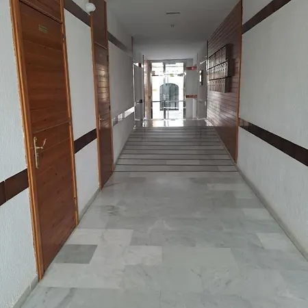 Apartamento Fuengirola شقة فوينخيرولا